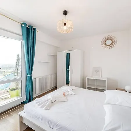 Calm And Breathtaking View With Balcony Apartment *
